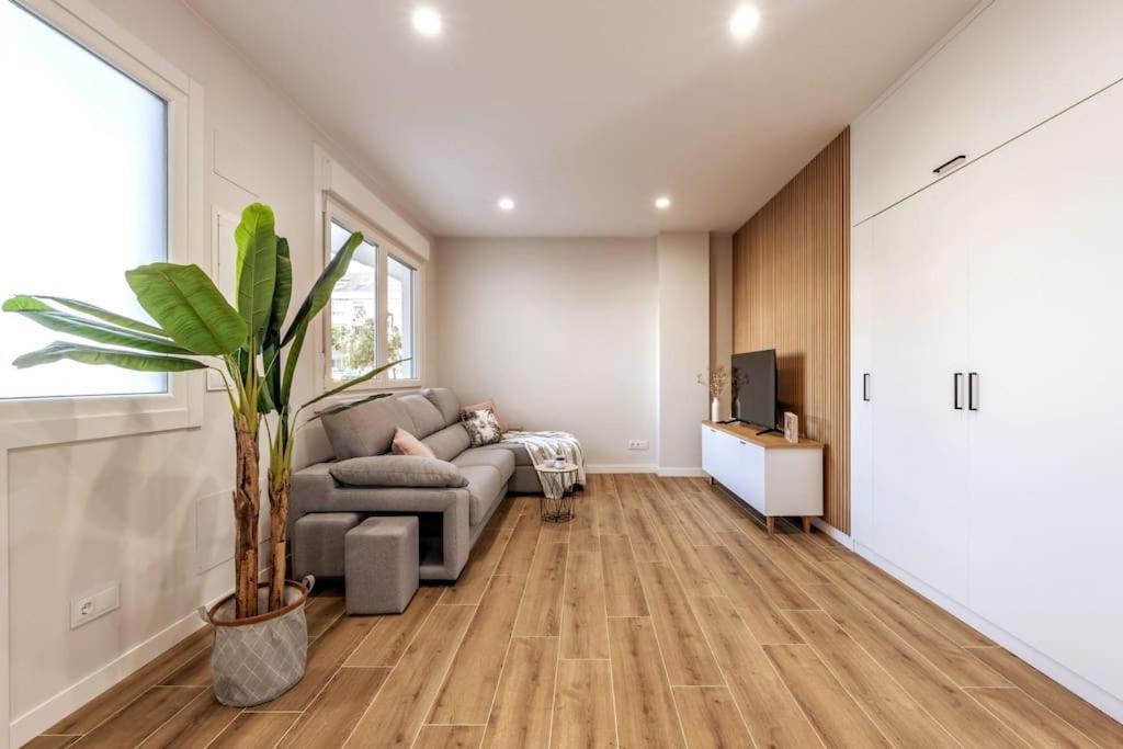 Apartamento White Tree By Arca Azahar О Педрусо Екстериор снимка