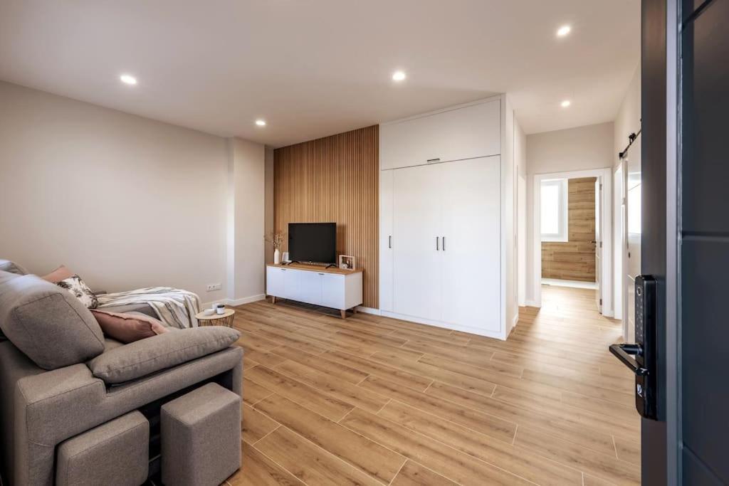 Apartamento White Tree By Arca Azahar О Педрусо Екстериор снимка